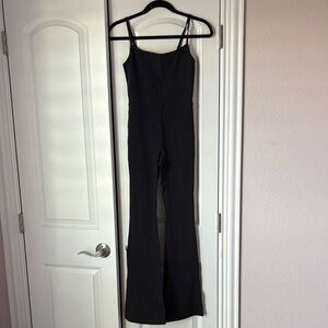 Aritzia Wilfred Free Jumpsuit